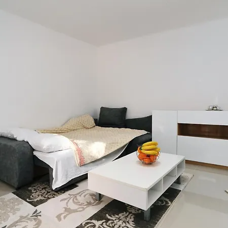 Tyson Studio Apartment Kraljevica